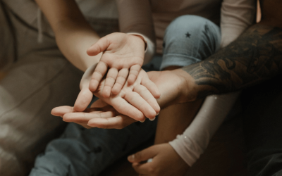 Los nuevos vínculos no borran los viejos: qué significa que un fallo reconozca la socioafectividad como fuente de filiación